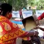 আজ শুরু হচ্ছে পরীক্ষামূলক ‘দুয়ারে রেশন’‌ প্রকল্প, কারা কি ভাবে পাবেন জানুন