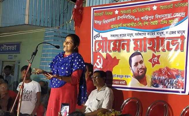 Minakshi mukherjee attacks mamata banerjee during a campaign for santipur by election