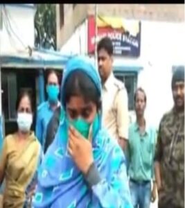 ওড়িশা থেকে বস্তা বস্তা গাঁজা পাচার করে ধৃত বাংলার মহিলা