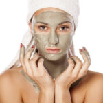 ব্রণ ও পিম্পলের সমস্যা নিমেষেই দূর করতে ক্লে মাস্কের উপকারিতা বিস্তারিত যেনে নিন