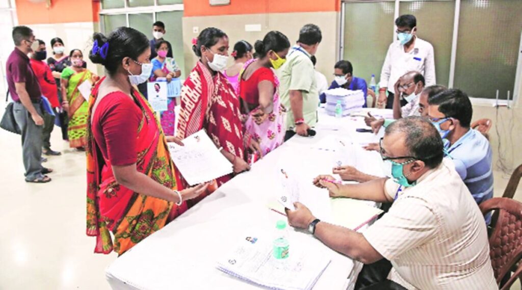 এবার থেকে লক্ষ্মীর ভাণ্ডারের টাকা পেতে গেলে মানতেই হবে বিশেষ শর্ত