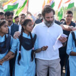 মোদীর বিরুদ্ধে বিরোধী জোটের মুখ রাহুল, অনেক পিছনে মমতা-কেজরি