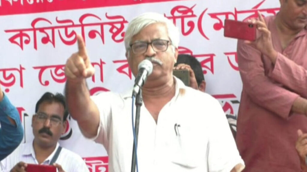 তরুণ প্রার্থীরা বাংলাকে উন্নয়নের পথে এগিয়ে নিয়ে যেতে পারেন : ডঃ সুজন চক্রবর্তী