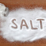 কম লবণের ডায়েট শুরু করার আগে ৬ টি জিনিস জেনে নিন