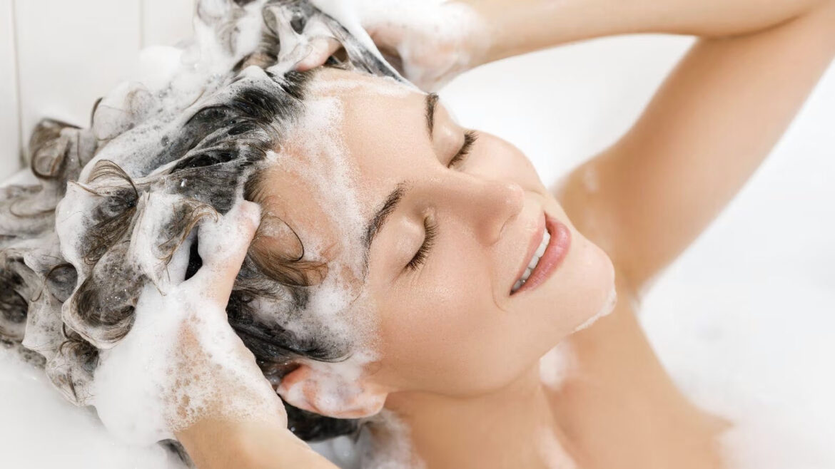 Four Steps to take care of your scalp for healthy hair in summer