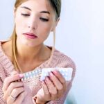 কেন নারীরা গর্ভ-নিরোধক বড়ি খেতে ভয় পান, জেনে নিন কি কি ঝুঁকি?