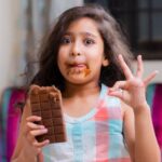 Chocolate and tooth enamel erosion: স্বাস্থ্যকর চকোলেট খাওয়ার সুবিধা এবং ঝুঁকি