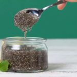 প্রতিদিন খালি পেটে ভেজানো চিয়া বীজের জল পান করুন, পাবেন ৭টি স্বাস্থ্য উপকারিতা