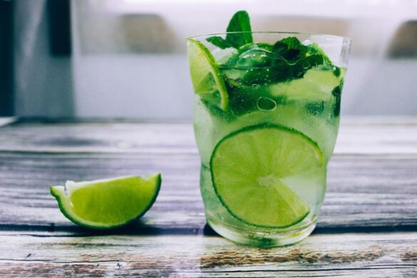 6 Healthy Morning Drinks to Improve Your Digestion