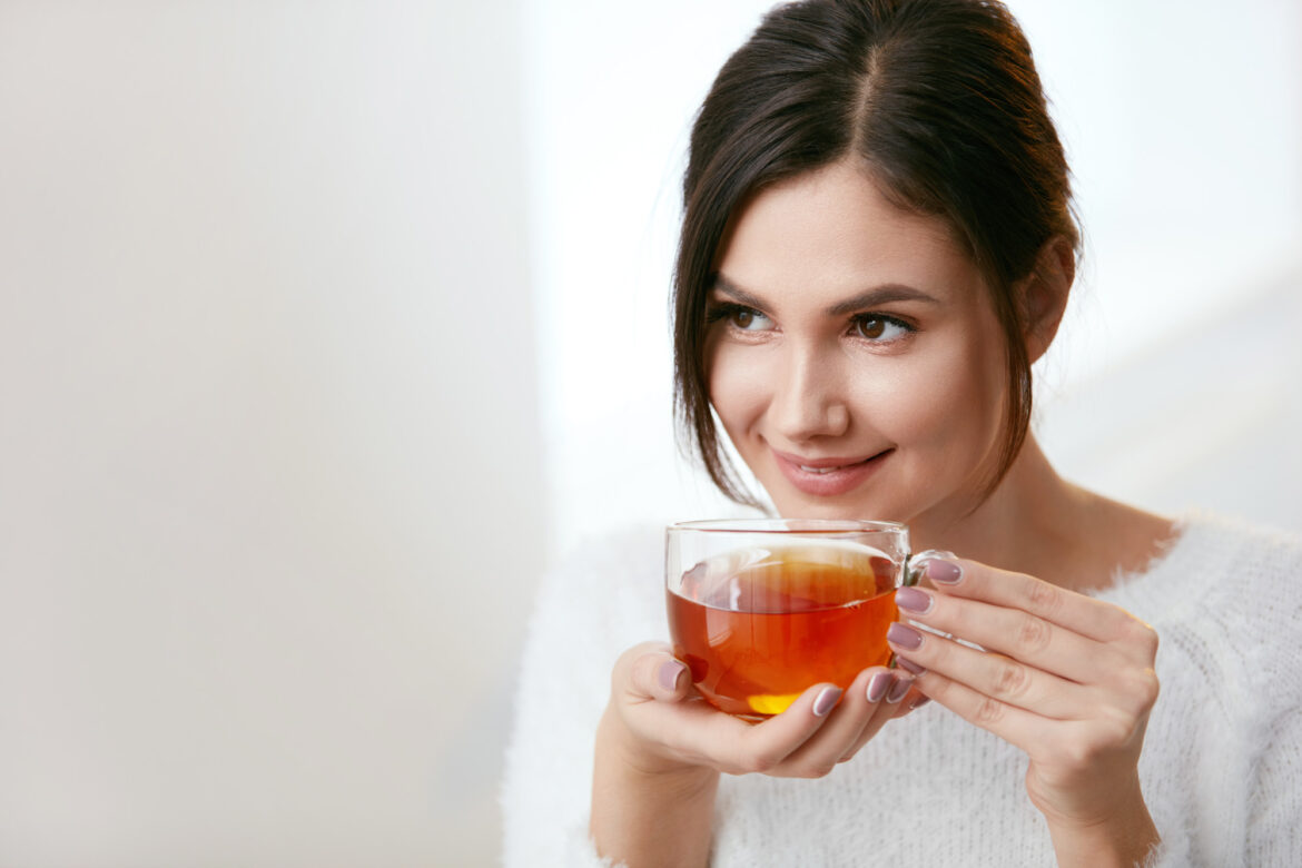 Know some of the bad and good qualities of drinking hot tea