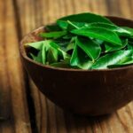 Benefits of curry leaves: প্রতিদিন সকালে কারি পাতা চিবানোর ৭টি উপকারিতা