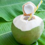 কোন ব্যক্তিদের নারকেল জল এড়িয়ে চলা উচিত, সতর্ক করেছেন শীর্ষ সেলেব্রিটি পুষ্টিবিদ জানুন