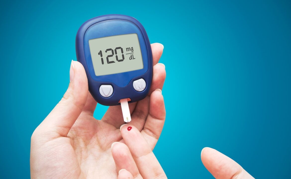 Learn how we can naturally control blood sugar levels by making lifestyle changes.