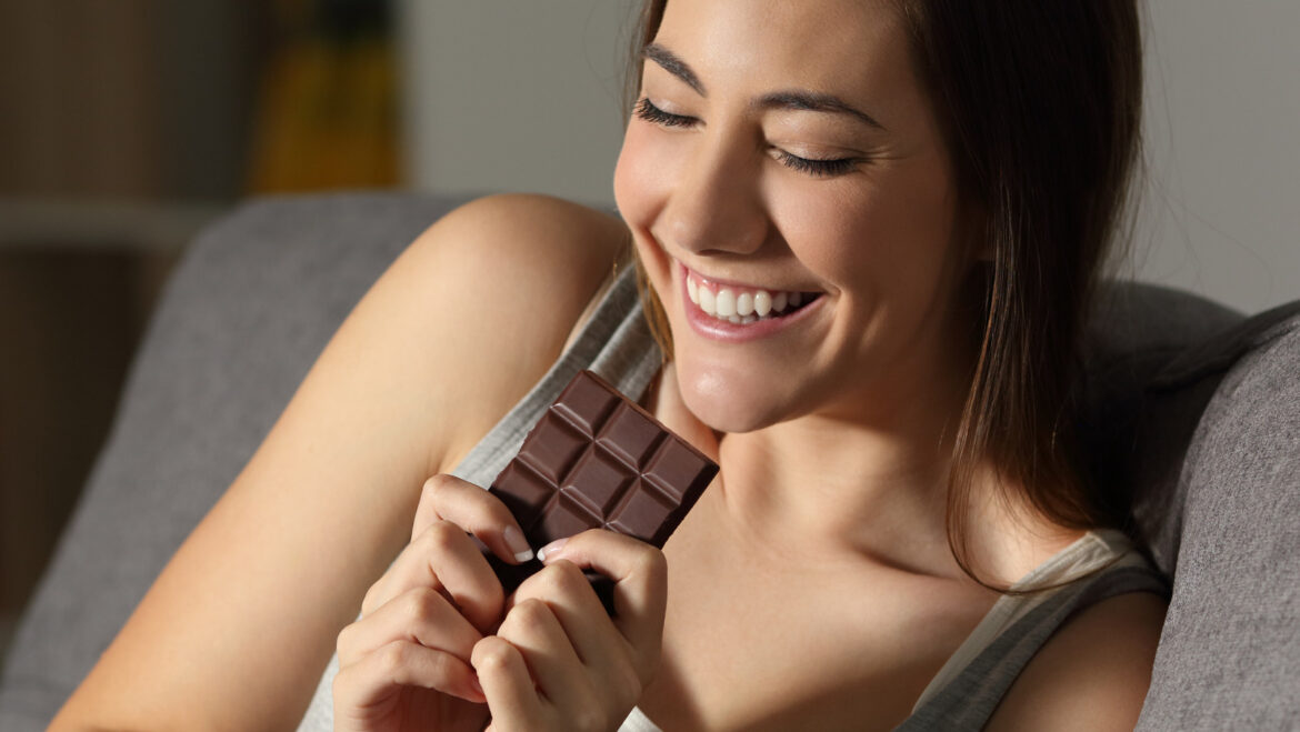 If you love eating chocolate, be careful! Eating too much chocolate can cause heart problems!