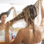 এই উপাদানগুলো তেলের সাথে মিশিয়ে লাগান এবং খুশকি দূর করতে এবং চুল পড়া কমাতে সাহায্য করে।