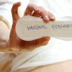 মহিলাদের সাদা স্রাব কতটা স্বাভাবিক? এটি কি কোনও রোগ? ডাক্তারের কাছ থেকে জানুন এর আসল ব্যাপার
