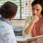 ২০ বছর বয়সের পর মহিলাদের নিয়মিত এই পরীক্ষাগুলি করা উচিত