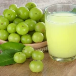 শীতকালে আমলকী পানীয় পান করলে সারাদিন সতেজ বোধ করবেন, জেনে নিন এটি আপনার স্বাস্থ্যের জন্য কতটা উপকারী।