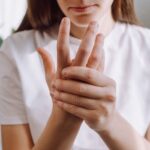 আর্থ্রাইটিসের প্রাথমিক লক্ষণগুলি কি কি? কীভাবে এটি প্রতিরোধ করবেন? জানুন