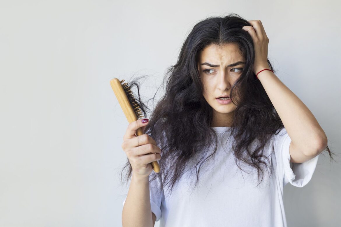 Wrong habit of yours reason for hair fall and breakage, know why silky hair becomes dry