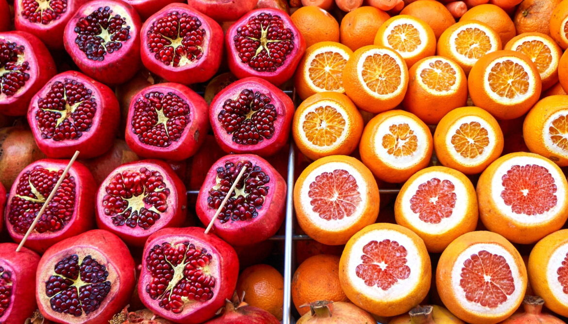 How oranges and pomegranates help with immunity, heart health, and longevity
