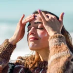 ত্বকের যত্নের এই টিপসগুলো মেনে চলুন, শীতকালে ত্বক থাকবে উজ্জ্বল এবং নরম।