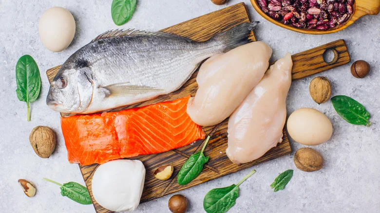 Chicken vs Fish: Find out which has more protein, nutrition and health benefits