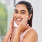 শীতকালেও মুখ উজ্জ্বল হবে, বিউটি পার্লারের ব্যয়বহুল খরচ বাঁচাতে এই কৌশলটি ব্যবহার করুন