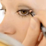 চোখে জ্বালাপোড়া নয়, মেকআপও নষ্ট হবে না… এভাবে বাড়িতেই তৈরি করুন ওয়াটারপ্রুফ কাজল