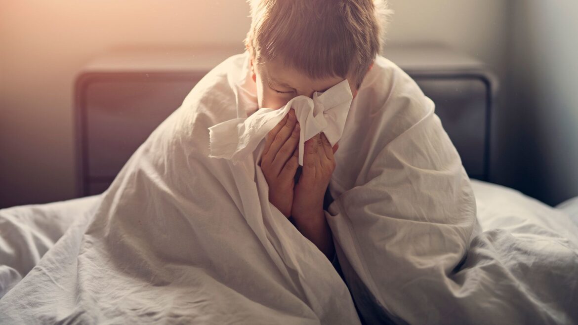 Why is winter pneumonia dangerous for children? Never ignore these symptoms.