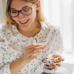 বাদাম খেলে কি ওজন কমে নাকি বাড়ে? ব্যাখ্যা করছেন একজন পুষ্টিবিদ