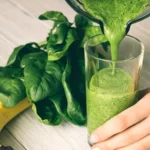 চোখের জ্যোতি বৃদ্ধি ও ওজন কমানোর সেরা উপায়, জেনে নিন পালং শাকের রস পানের উপকারিতা