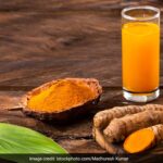 আয়ুর্বেদে হলুদ জল পান করার উপকারিতা, সঠিক সময় এবং পদ্ধতি জানুন বিশেষজ্ঞের কাছে