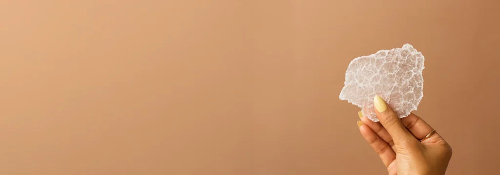 সাধারণ সর্দি থেকে মুক্তি দেয়, ব্যাকটেরিয়া দূরে রাখে… এক টুকরো কর্পূরই দারুণ কাজ করতে পারে!