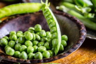 হিমায়িত মটর কি তাজা মটরশুঁটির মতোই উপকারী? গুরুত্বপূর্ণ তথ্য শেয়ার করলেন বিশেষজ্ঞরা