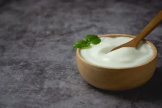 দইয়ের সাথে এই জিনিসগুলি খেলে অনেক রোগ সেরে যাবে, সঠিক উপায় জেনে নিন