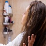 রেশমি-মসৃণ চুলের জন্য মাত্র তিনটি উপাদান দিয়ে ঘরেই কন্ডিশনার তৈরি করুন