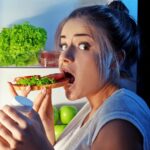 রাতে দেরি করে খাওয়া কি আপনার শরীরে রোগের ঝুঁকি বাড়ায়? জানুন