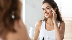 গ্রীষ্মকালীন ত্বকের যত্ন নিতে ৫টি প্রাকৃতিক ভারতীয় উপাদান, ত্বককে রাখুন শীতল ও উজ্জ্বল