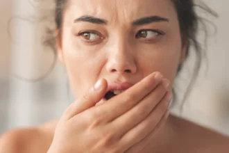 ঘুম থেকে ওঠার পর মুখে কেন তেতো স্বাদ লাগে? এটি কি কোনো গোপন অসুস্থতার লক্ষণ? জানুন