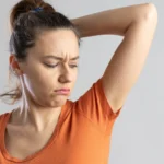 গ্রীষ্মের গরমে ঘামের দুর্গন্ধে কি আপনি অতিষ্ঠ? এই ঘরোয়া প্রতিকারটি আপনাকে স্বস্তি দেবে