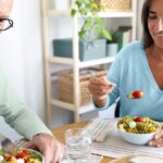 রাতে খাওয়ার সঠিক সময় কোনটি? জেনে নিন আয়ুর্বেদ ও বিজ্ঞান কি বলে