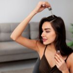 প্রচণ্ড গরমে চুলে তেল দেওয়া কি সঠিক? জেনে নিন বিশেষজ্ঞরা কি বলছেন