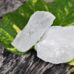 শরীরের দুর্গন্ধকে বিদায় জানান, ত্বক ও মুখের স্বাস্থ্যের জন্য ফিটকিরি ব্যবহারের ৫টি উপকারিতা জানুন