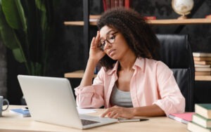 মাইগ্রেন আক্রমণের সময় যেসব ভুল এড়িয়ে চলা উচিত? জানুন বিশেষজ্ঞদের কাছ থেকে