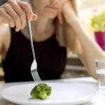 খাবার বাদ দিলে কি ওজন কমে? গবেষণা কি বলছে, জেনে নিন