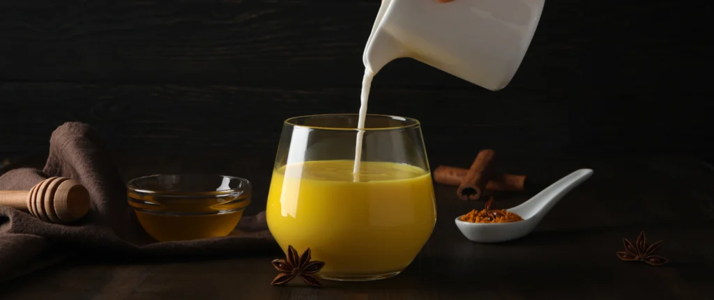 গ্রীষ্মকালে প্রতিদিন হলুদ-দুধ পান করা কি শরীরের পক্ষে ভাল? বিশেষজ্ঞদের কাছ থেকে জেনে নিন