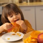 আম খেলে কি রক্তে শর্করার মাত্রা বাড়ে? স্বাস্থ্যের ক্ষতি না করে আম খাওয়ার সঠিক উপায় জানুন