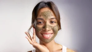 পার্লারের ফেসিয়ালের কথা ভুলেই যাবেন—মাসে মাত্র একবার এই ফেস প্যাকটি ব্যবহার করুন