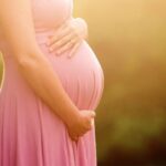 তাপমাত্রা বৃদ্ধির এই সময়ে গর্ভবতী নারীরা কীভাবে নিজেদের স্বাস্থ্যের যত্ন নেবেন, জানুন